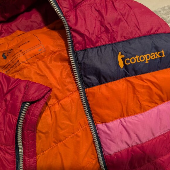 Cotopaxi vest, women's small - Picture 2 of 3